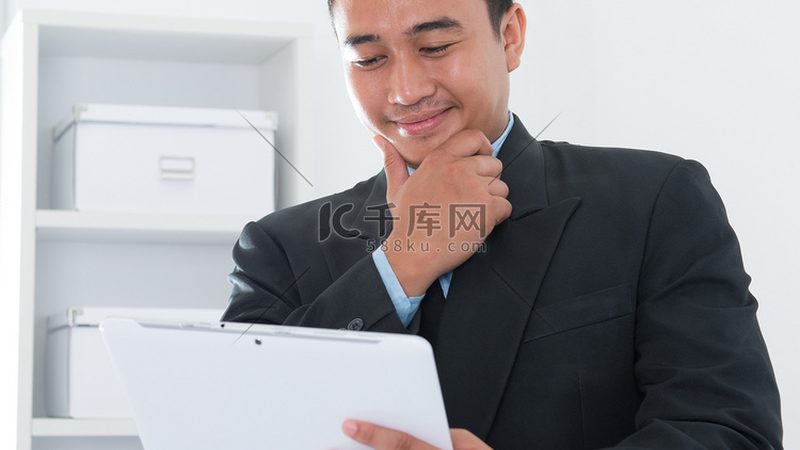 服装品牌代运营公司对比
